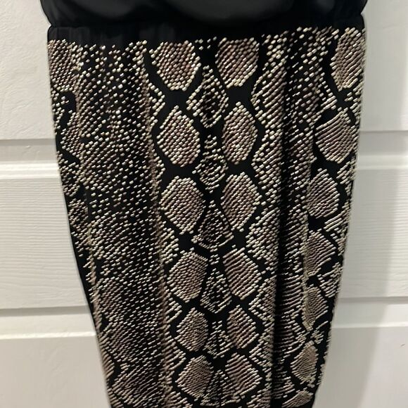 Cache Gold Beaded Dress - Picture 4 of 8